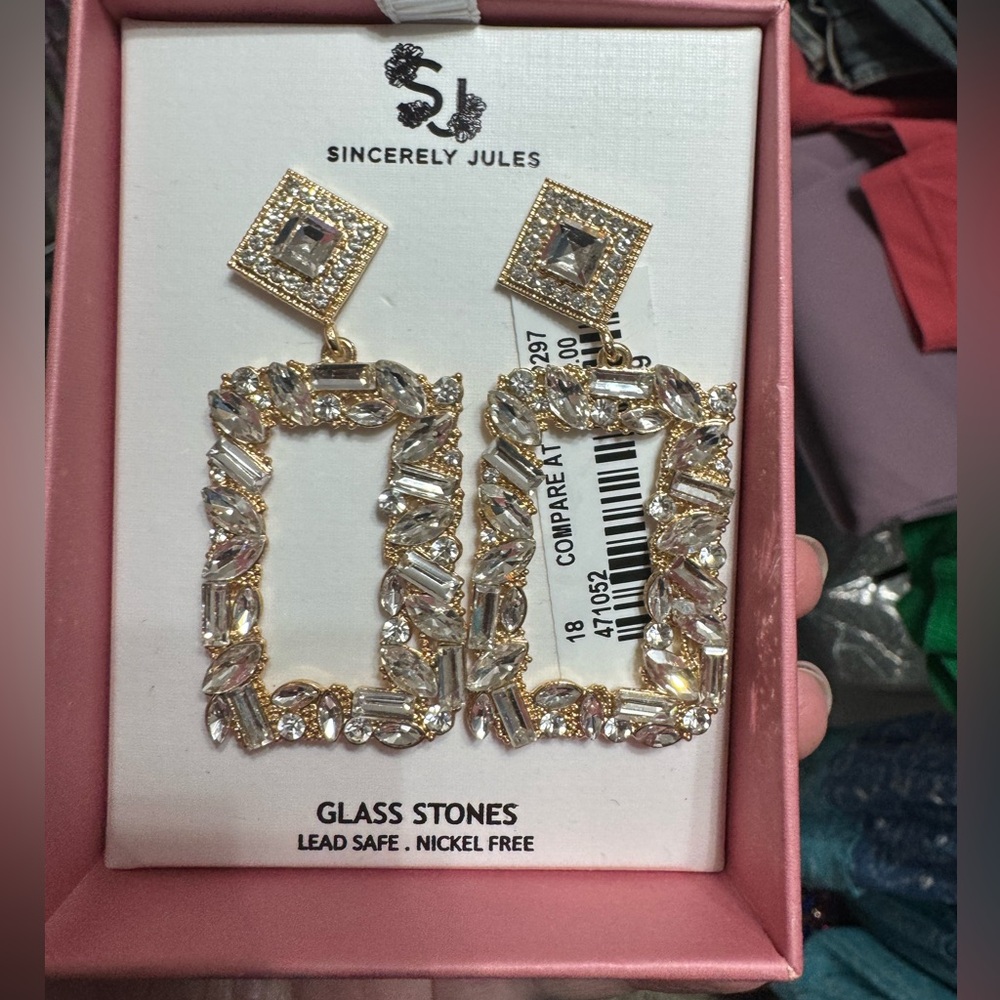 NIB Sincerely Jules Crystal Rectangle Drop Earrings in Gold